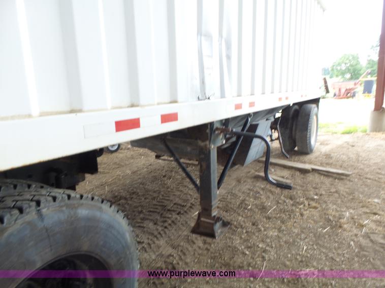 image for item K5728 1994 Jetco single hopper bottom grain trailer