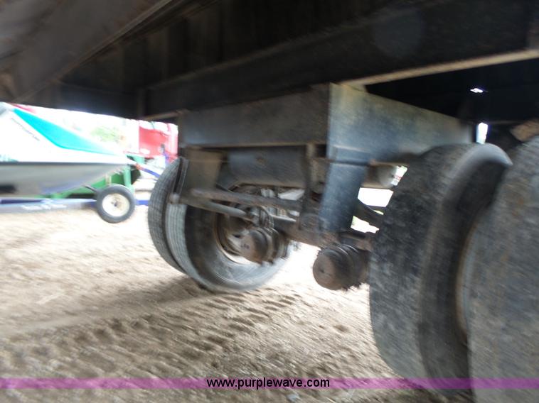 image for item K5728 1994 Jetco single hopper bottom grain trailer