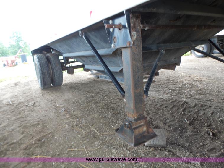 image for item K5728 1994 Jetco single hopper bottom grain trailer