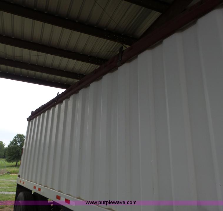 image for item K5728 1994 Jetco single hopper bottom grain trailer