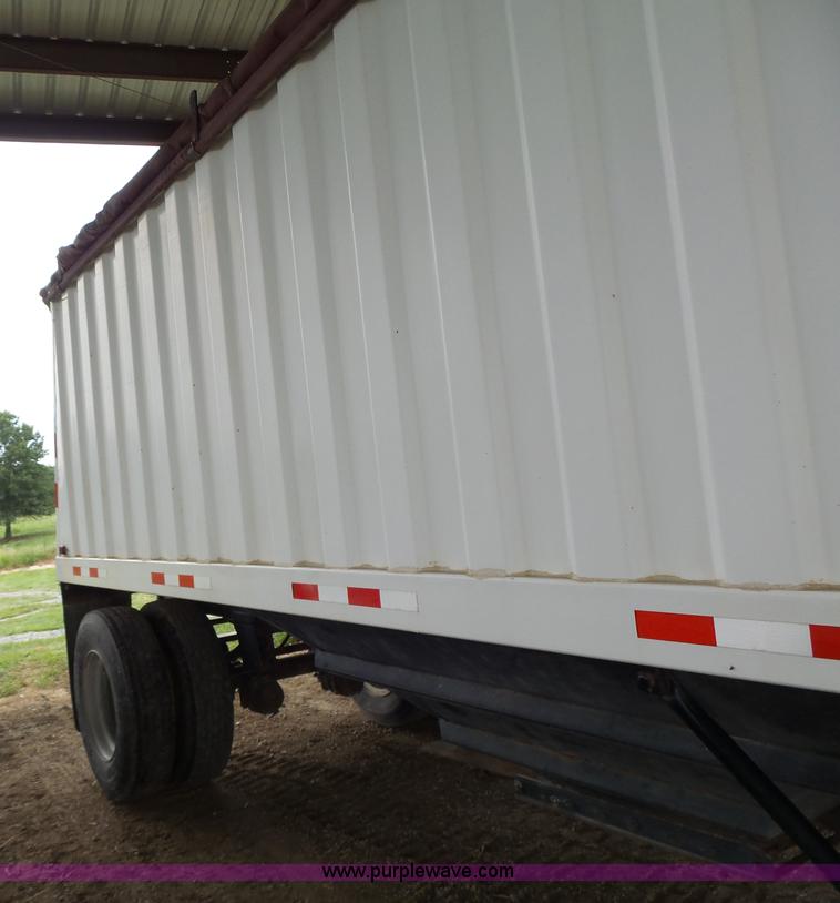 image for item K5728 1994 Jetco single hopper bottom grain trailer