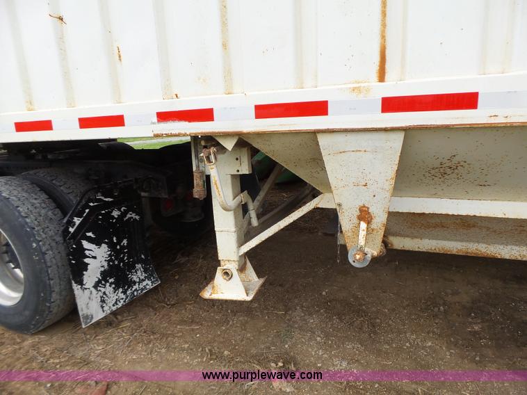 image for item K5729 1959 Fruehauf double hopper grain trailer