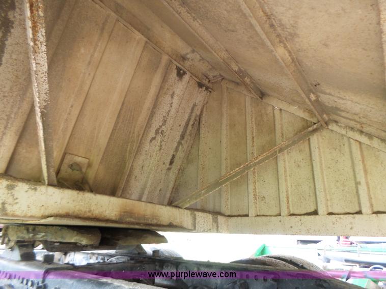 image for item K5729 1959 Fruehauf double hopper grain trailer