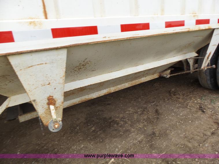 image for item K5729 1959 Fruehauf double hopper grain trailer