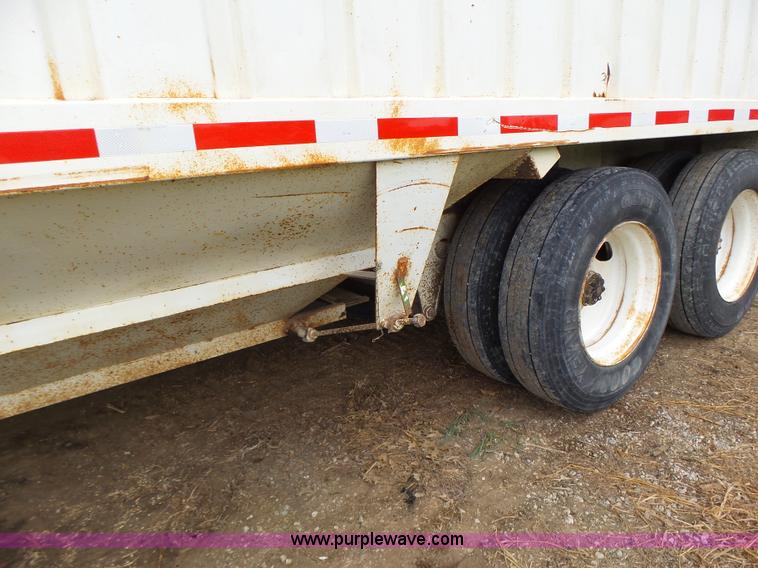 image for item K5729 1959 Fruehauf double hopper grain trailer