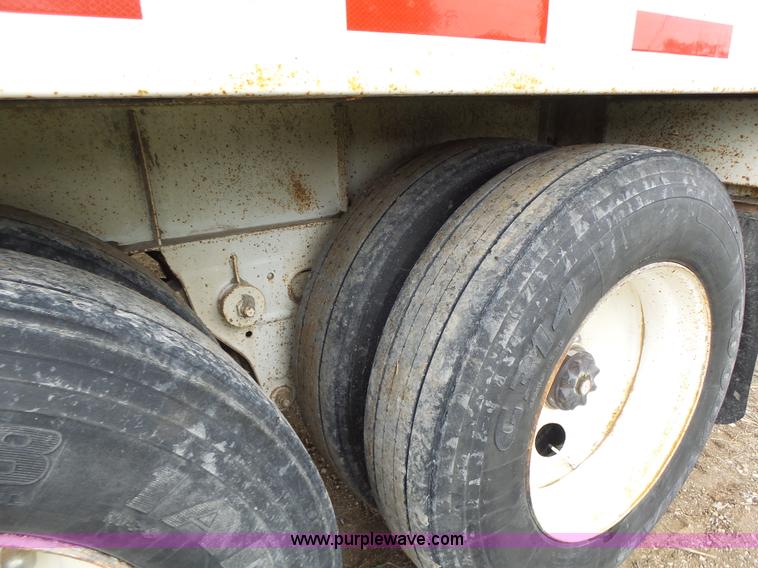 image for item K5729 1959 Fruehauf double hopper grain trailer