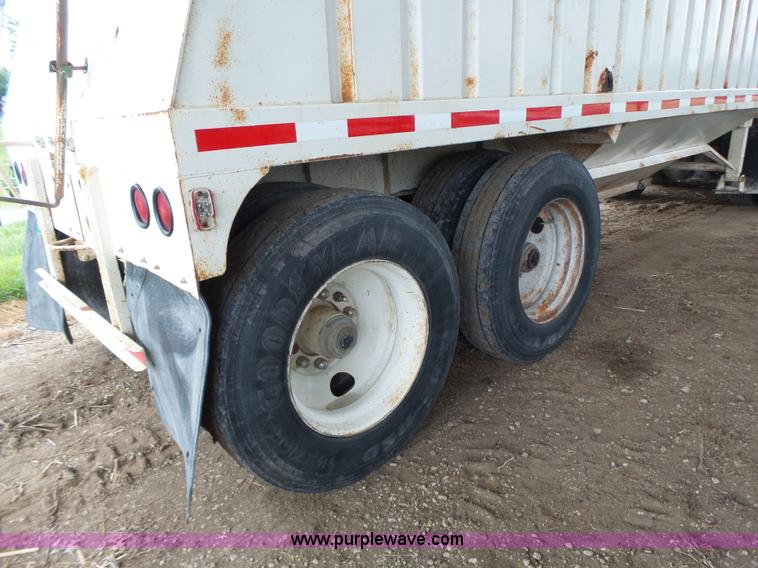 image for item K5729 1959 Fruehauf double hopper grain trailer