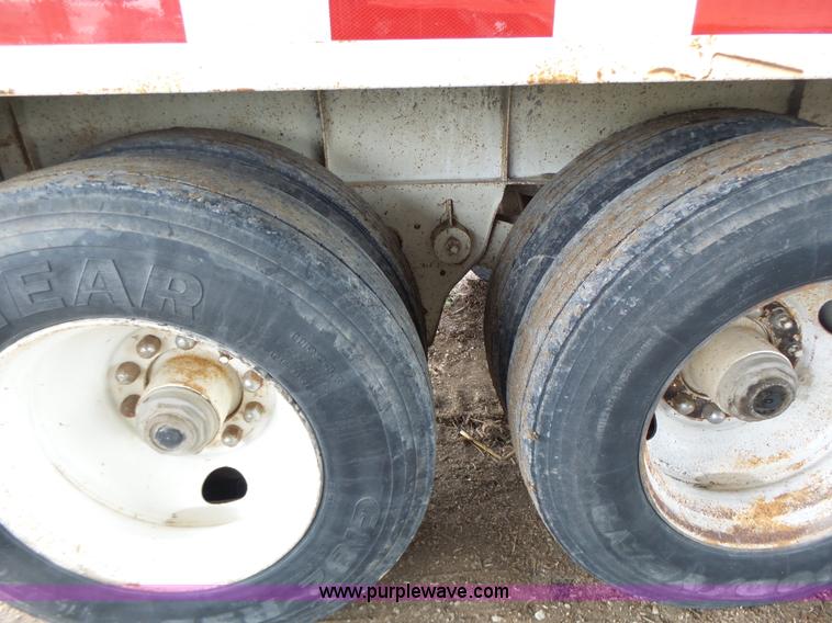 image for item K5729 1959 Fruehauf double hopper grain trailer