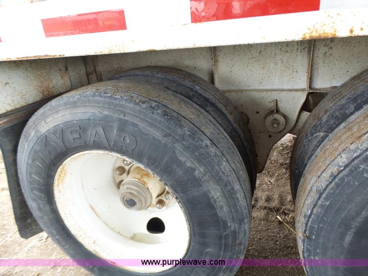 image for item K5729 1959 Fruehauf double hopper grain trailer