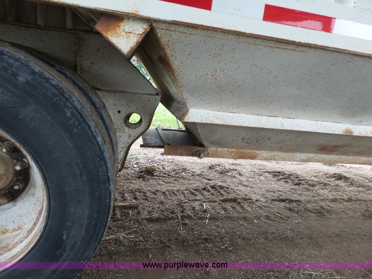 image for item K5729 1959 Fruehauf double hopper grain trailer