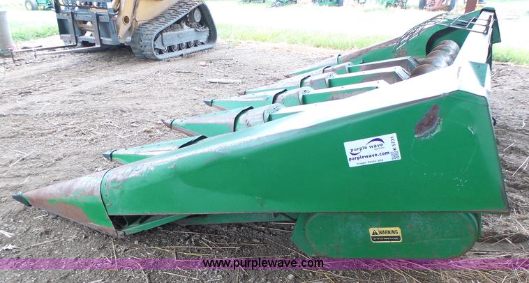 image for item K5731 John Deere 643 corn head