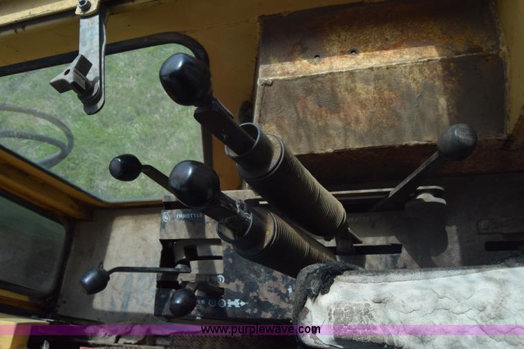 image for item K6733 Case 1270 Agri King tractor