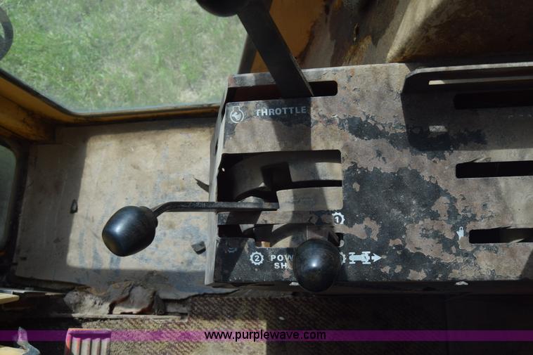 image for item K6733 Case 1270 Agri King tractor