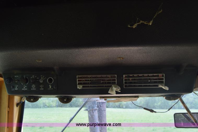 image for item K6733 Case 1270 Agri King tractor