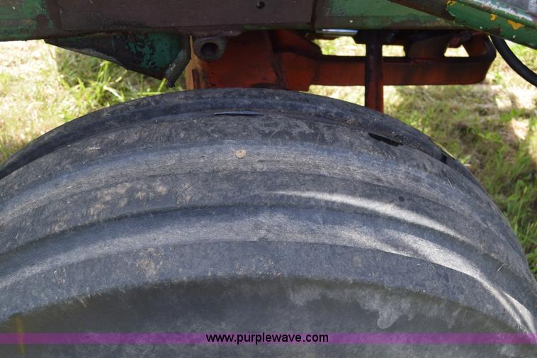 image for item K6733 Case 1270 Agri King tractor