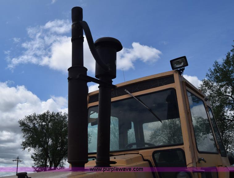 image for item K6733 Case 1270 Agri King tractor