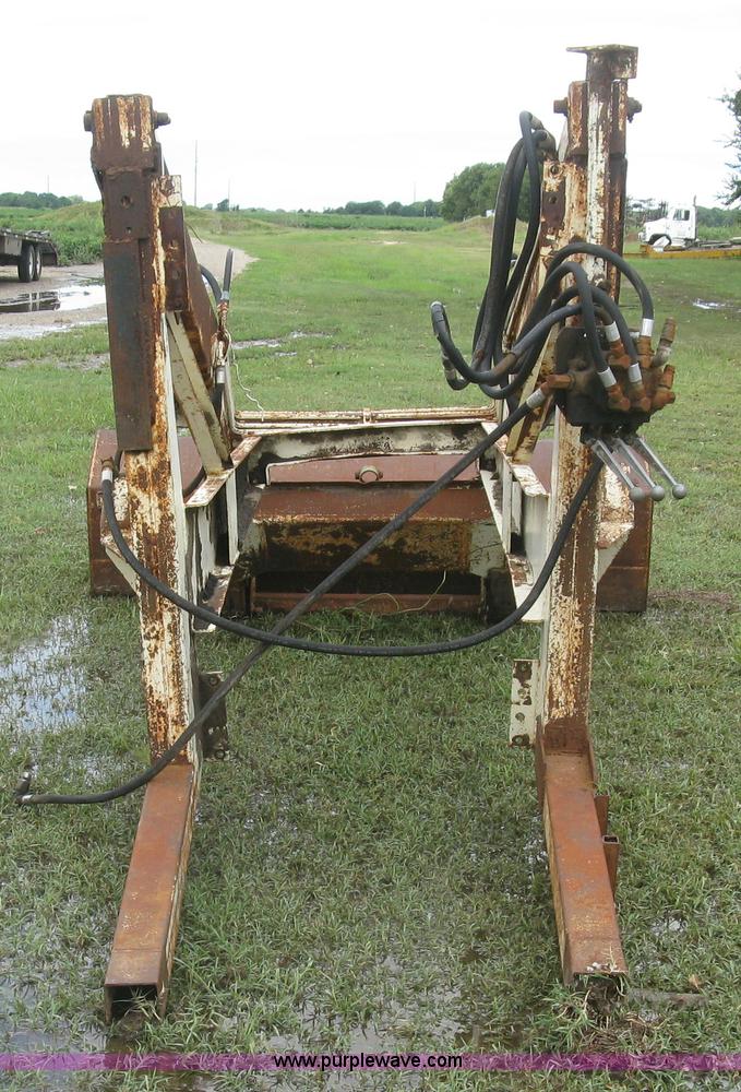 image for item L3841 Great Bend 900 loader