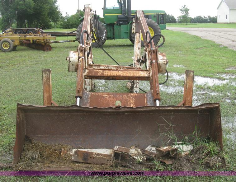 image for item L3841 Great Bend 900 loader