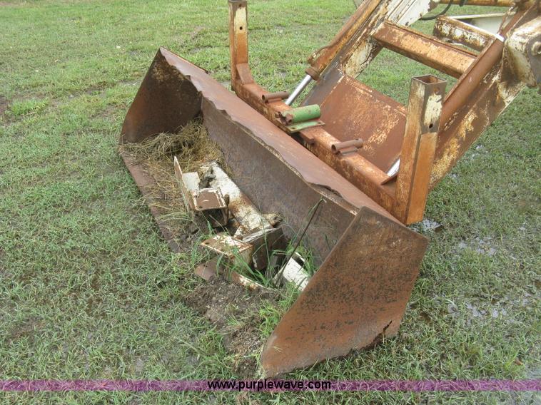 image for item L3841 Great Bend 900 loader