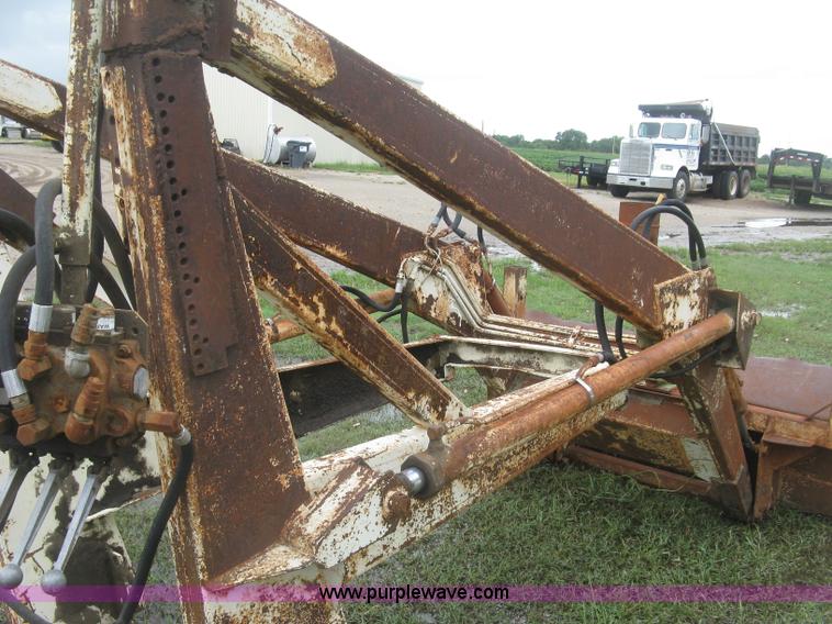 image for item L3841 Great Bend 900 loader