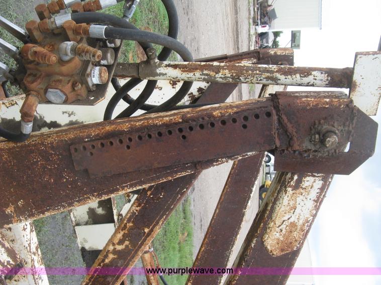 image for item L3841 Great Bend 900 loader