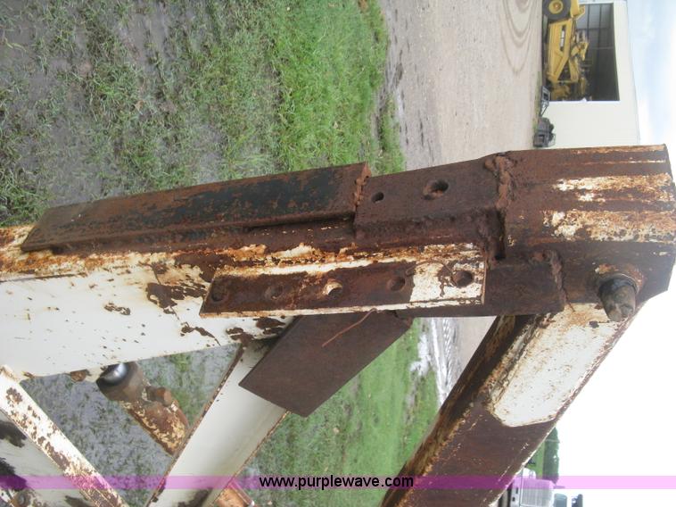 image for item L3841 Great Bend 900 loader