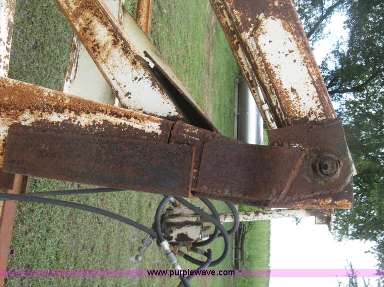 image for item L3841 Great Bend 900 loader