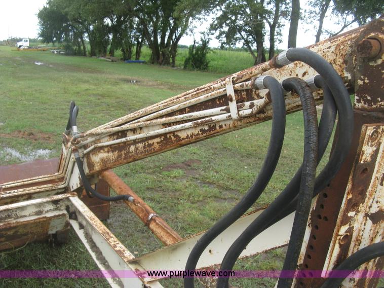 image for item L3841 Great Bend 900 loader