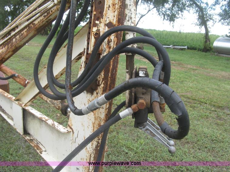 image for item L3841 Great Bend 900 loader