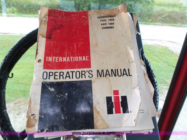 image for item L4009 1981 International 1460 Axial-Flow combine