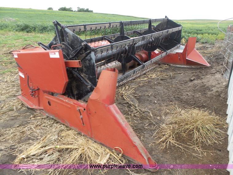 image for item L4009 1981 International 1460 Axial-Flow combine