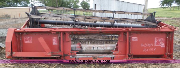 image for item L4009 1981 International 1460 Axial-Flow combine