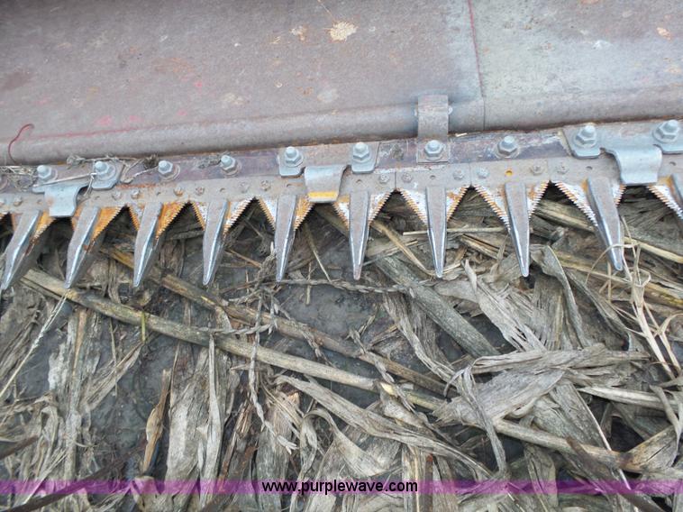 image for item L4009 1981 International 1460 Axial-Flow combine