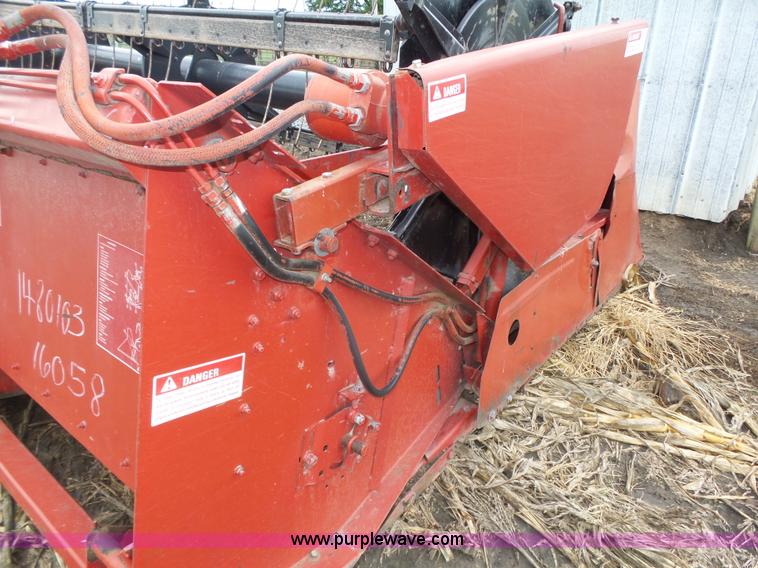 image for item L4009 1981 International 1460 Axial-Flow combine