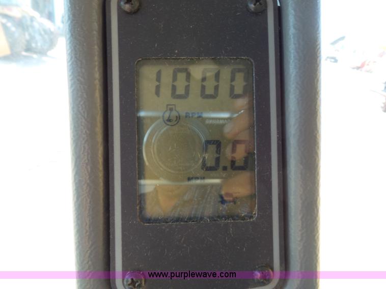 image for item L4959 2007 Challenger 670 RWA combine