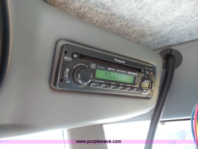 image for item L4959 2007 Challenger 670 RWA combine