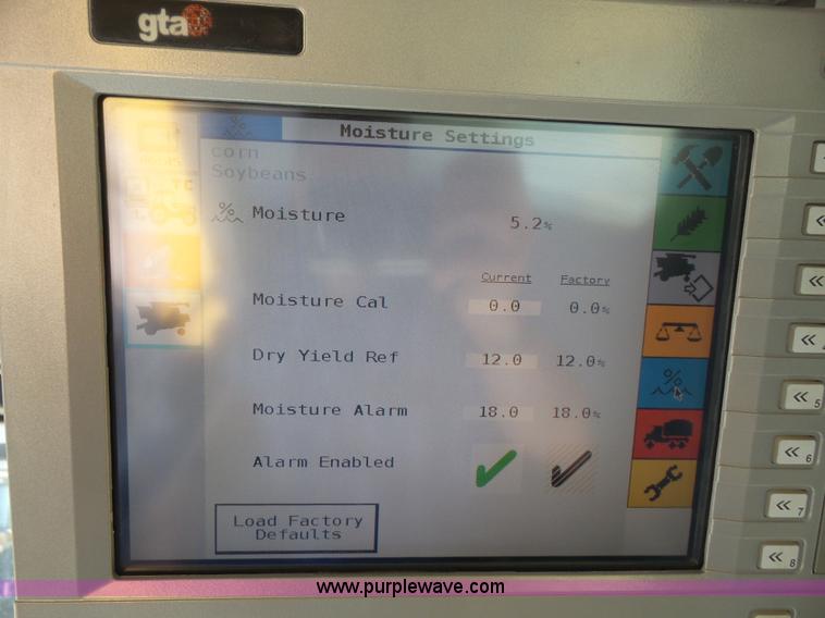 image for item L4959 2007 Challenger 670 RWA combine