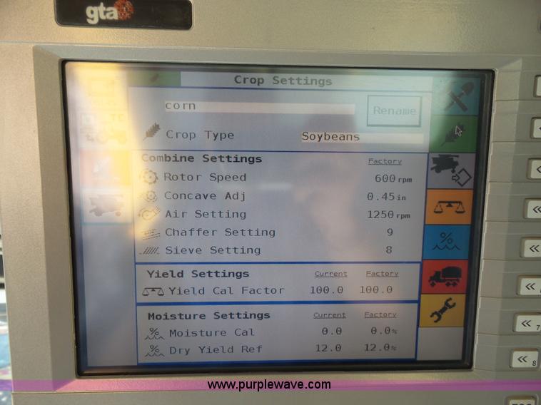 image for item L4959 2007 Challenger 670 RWA combine