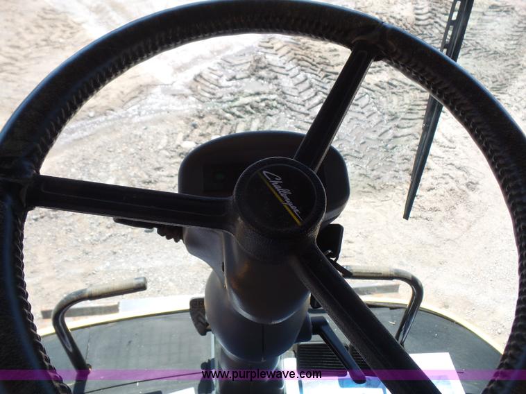 image for item L4959 2007 Challenger 670 RWA combine