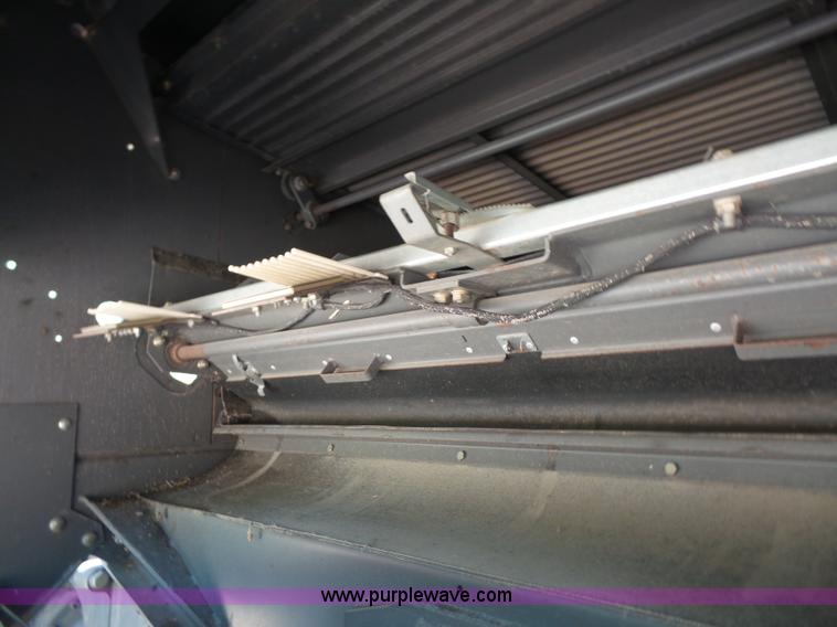 image for item L4959 2007 Challenger 670 RWA combine