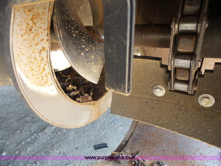 image for item L4959 2007 Challenger 670 RWA combine