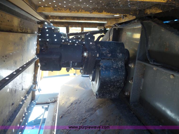 image for item L4959 2007 Challenger 670 RWA combine