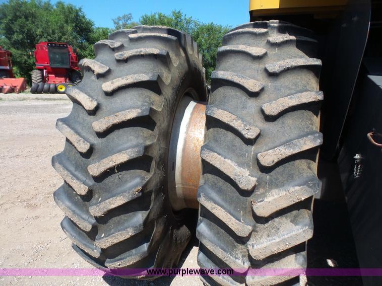 image for item L4959 2007 Challenger 670 RWA combine