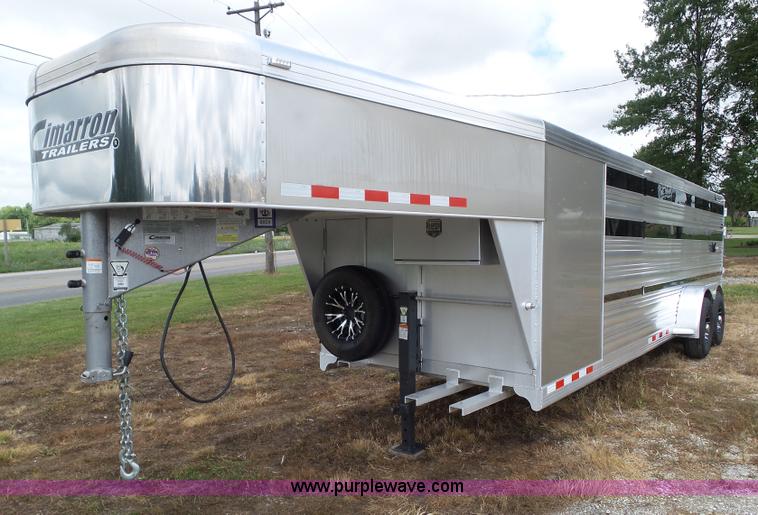 image for item L5520 2015 Cimarron Showstar livestock trailer
