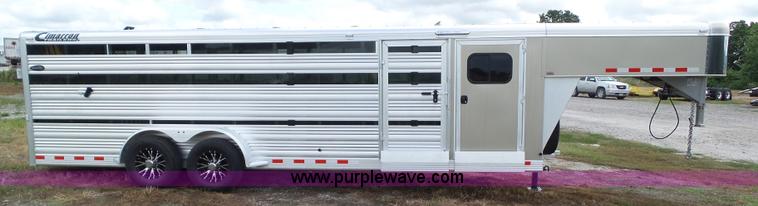 image for item L5520 2015 Cimarron Showstar livestock trailer