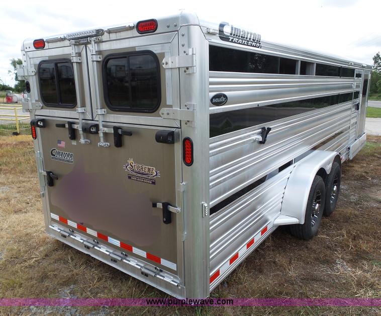 image for item L5520 2015 Cimarron Showstar livestock trailer