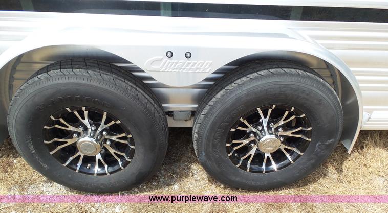 image for item L5520 2015 Cimarron Showstar livestock trailer