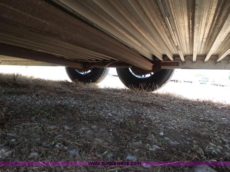 image for item L5520 2015 Cimarron Showstar livestock trailer