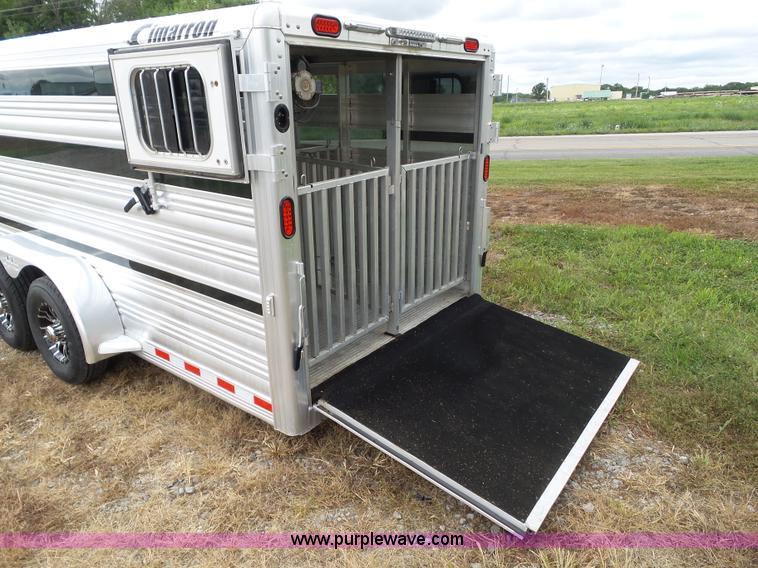 image for item L5520 2015 Cimarron Showstar livestock trailer