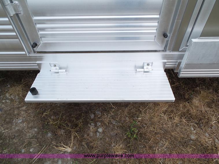 image for item L5520 2015 Cimarron Showstar livestock trailer